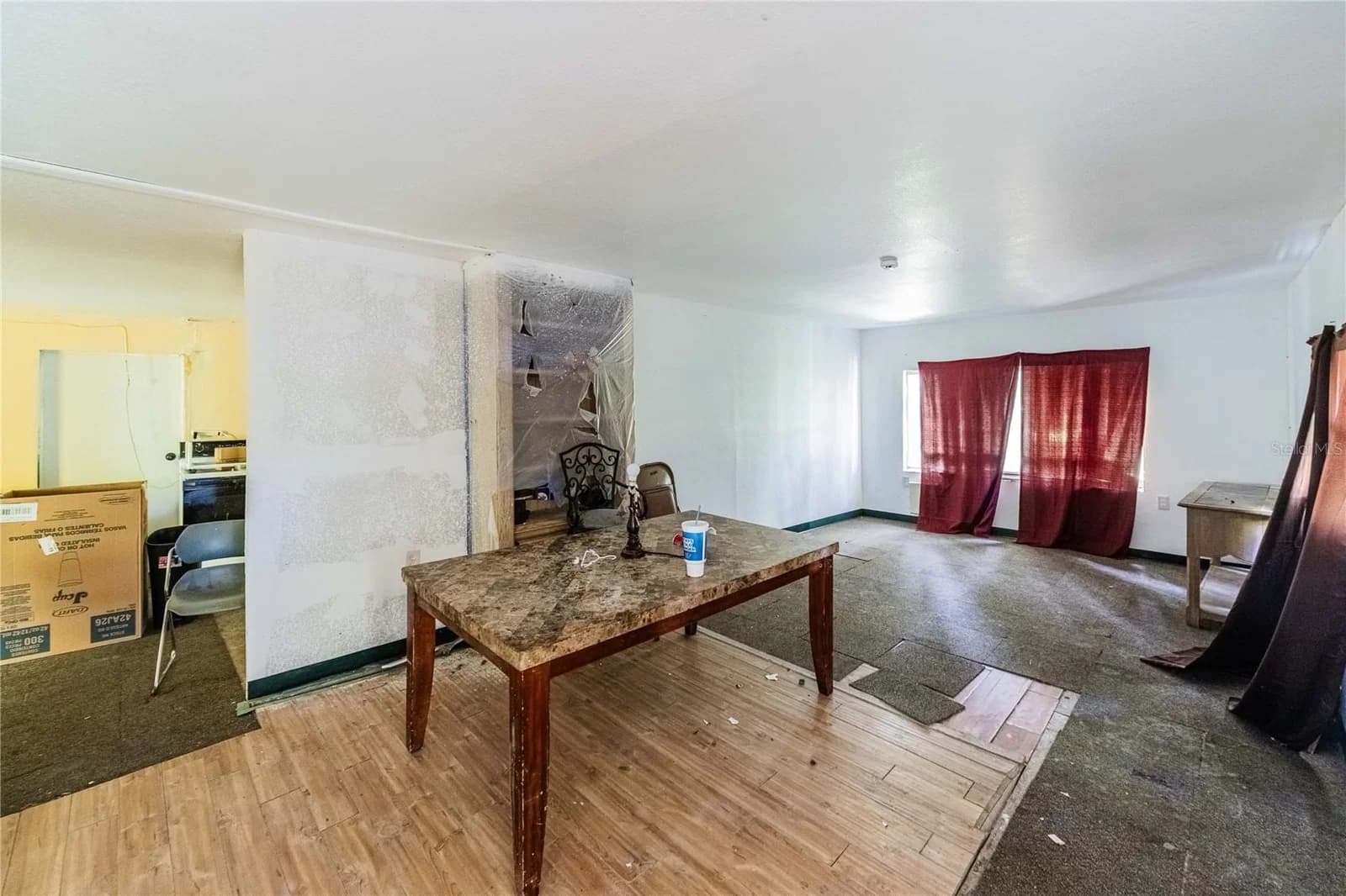 Photo 5 of 3312 LYNN Drive