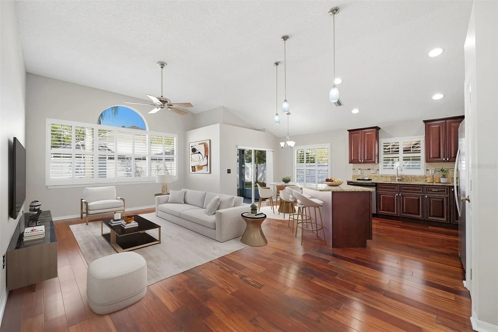 Photo 5 of 13418 SUNVALE Place