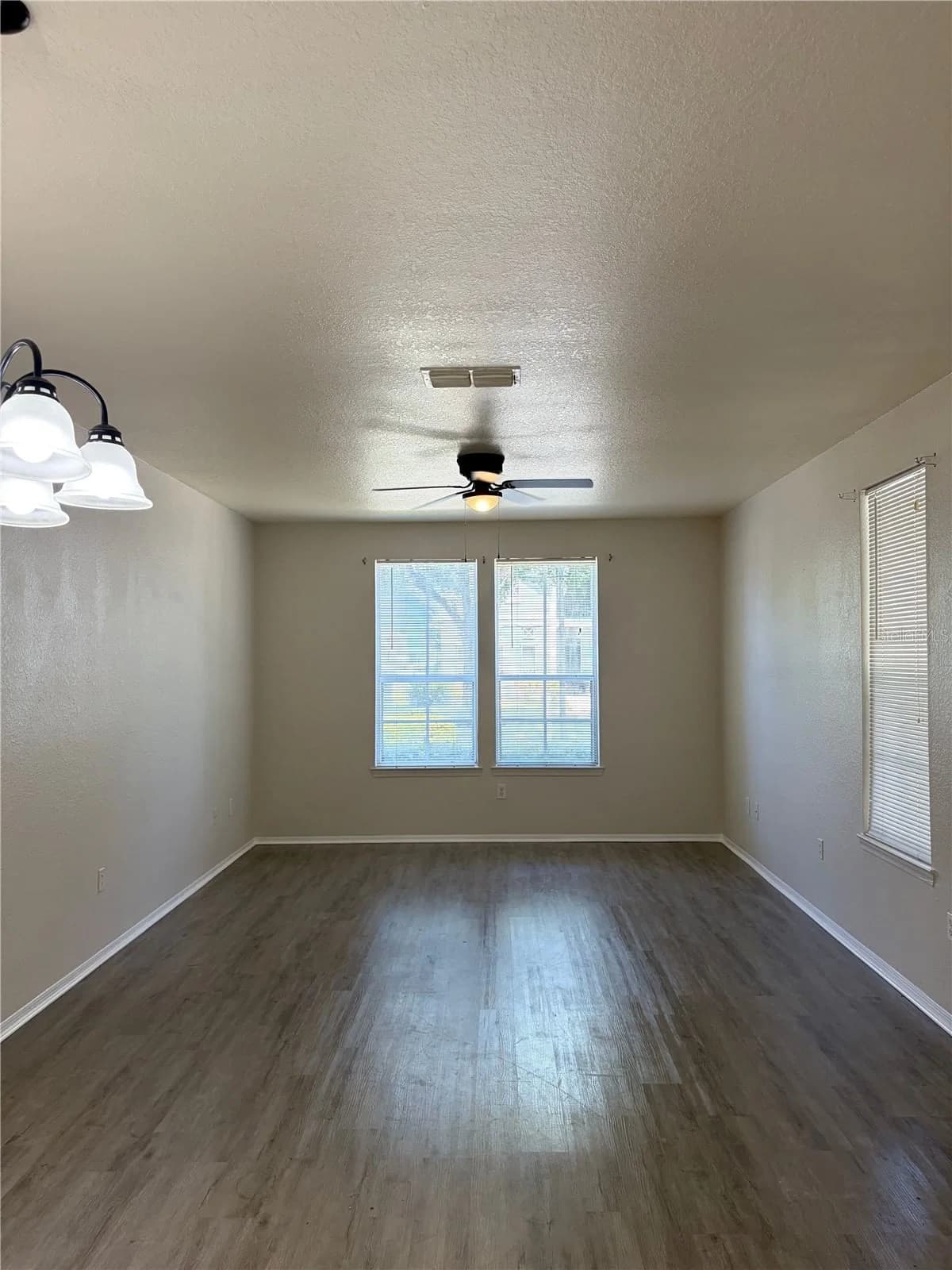 4005 PALMETTO PALM Court