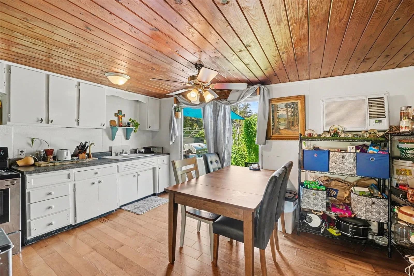 1329 OAK Drive