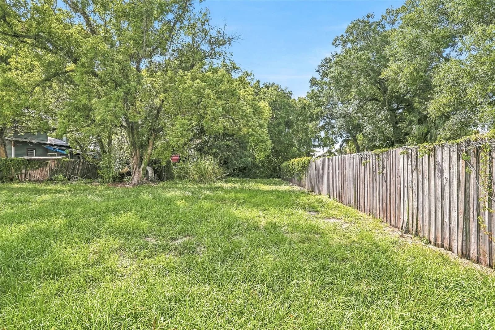 Photo 4 of 2904 ELMORE Avenue