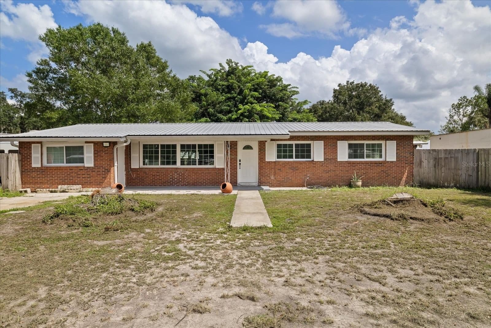8125 SOCRUM LOOP Road
