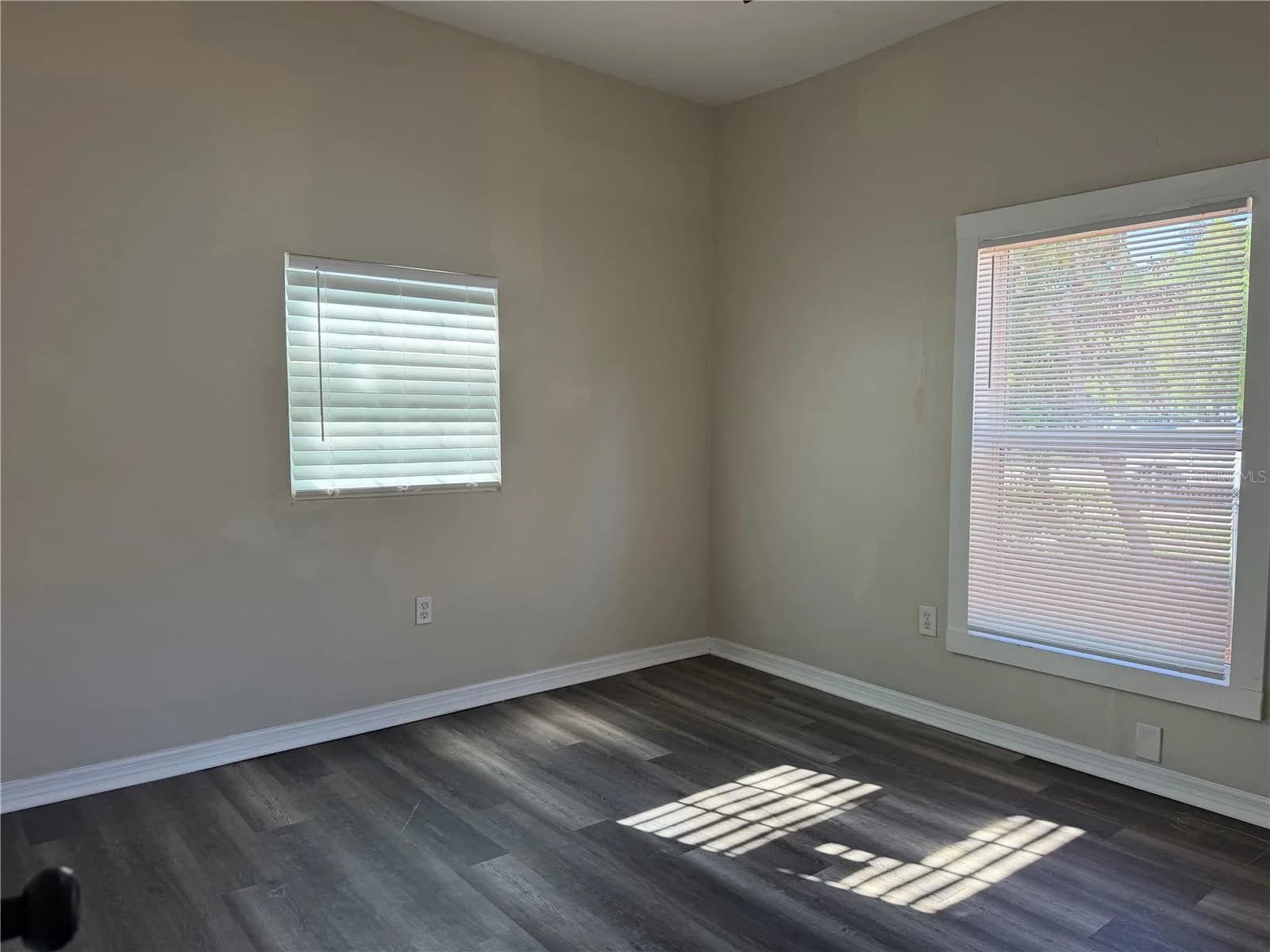 Photo 4 of 8113 SEMMES Street