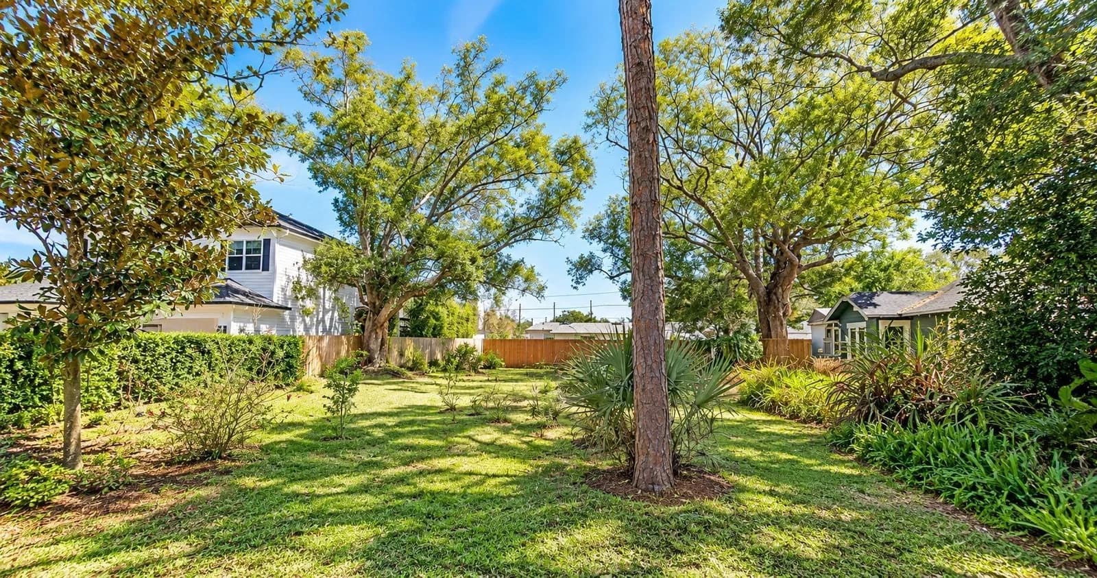 3509 PINETREE Road