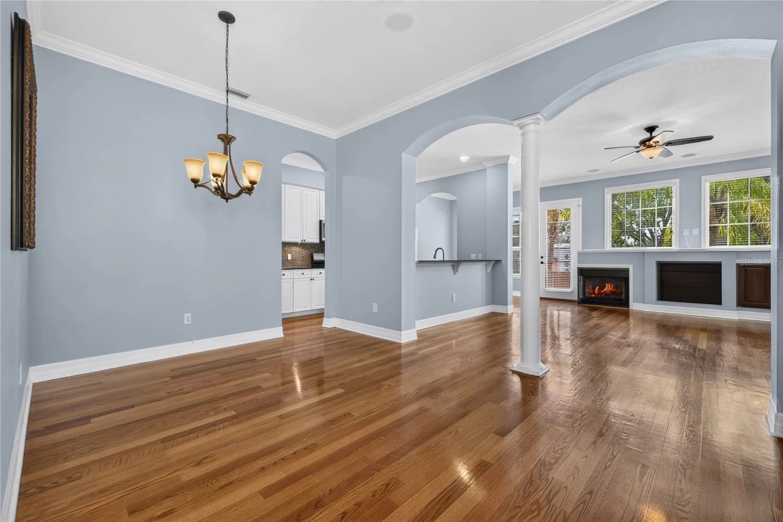 Photo 4 of 2908 HANSEN MANOR Lane