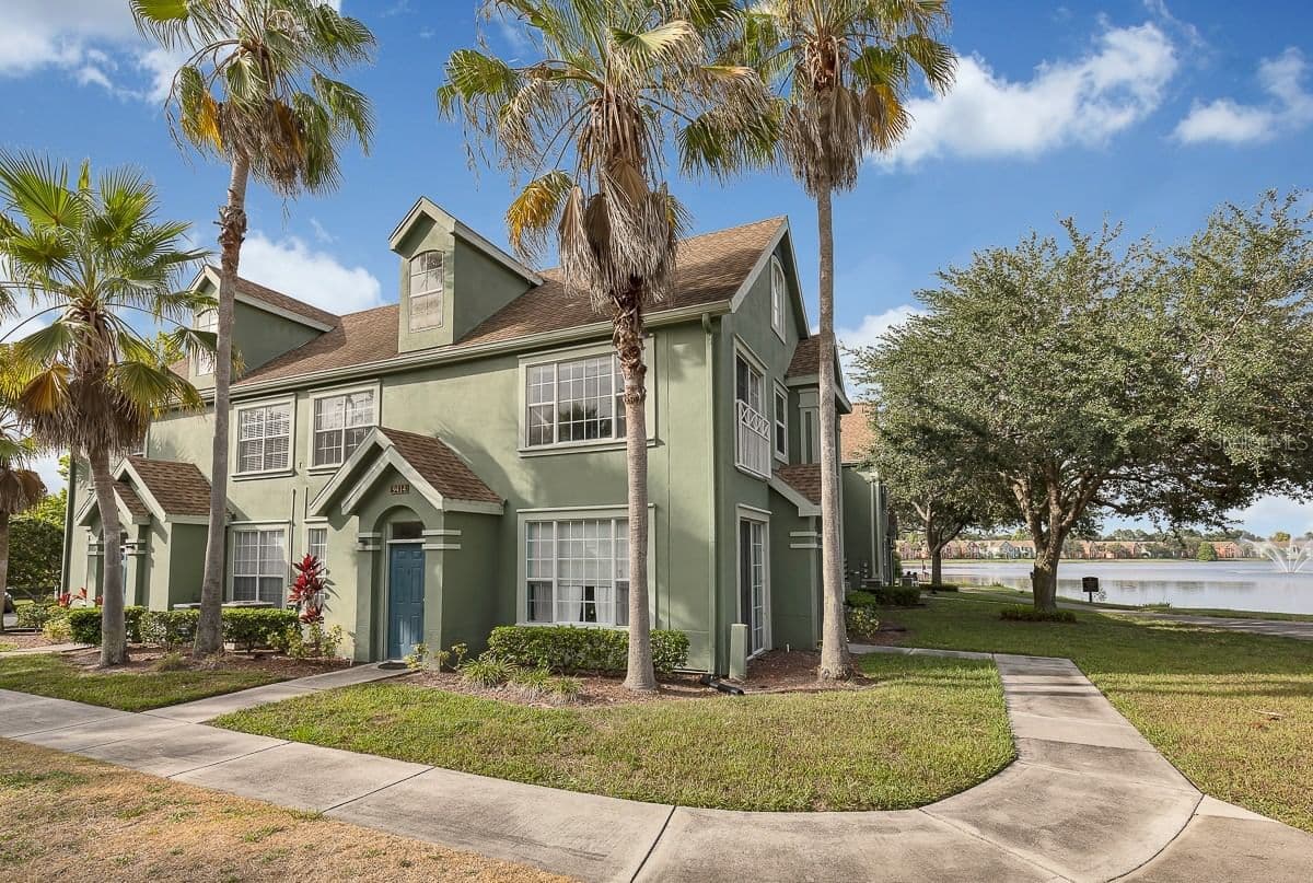 Photo 4 of 9414 LAKE CHASE ISLAND Way #9414