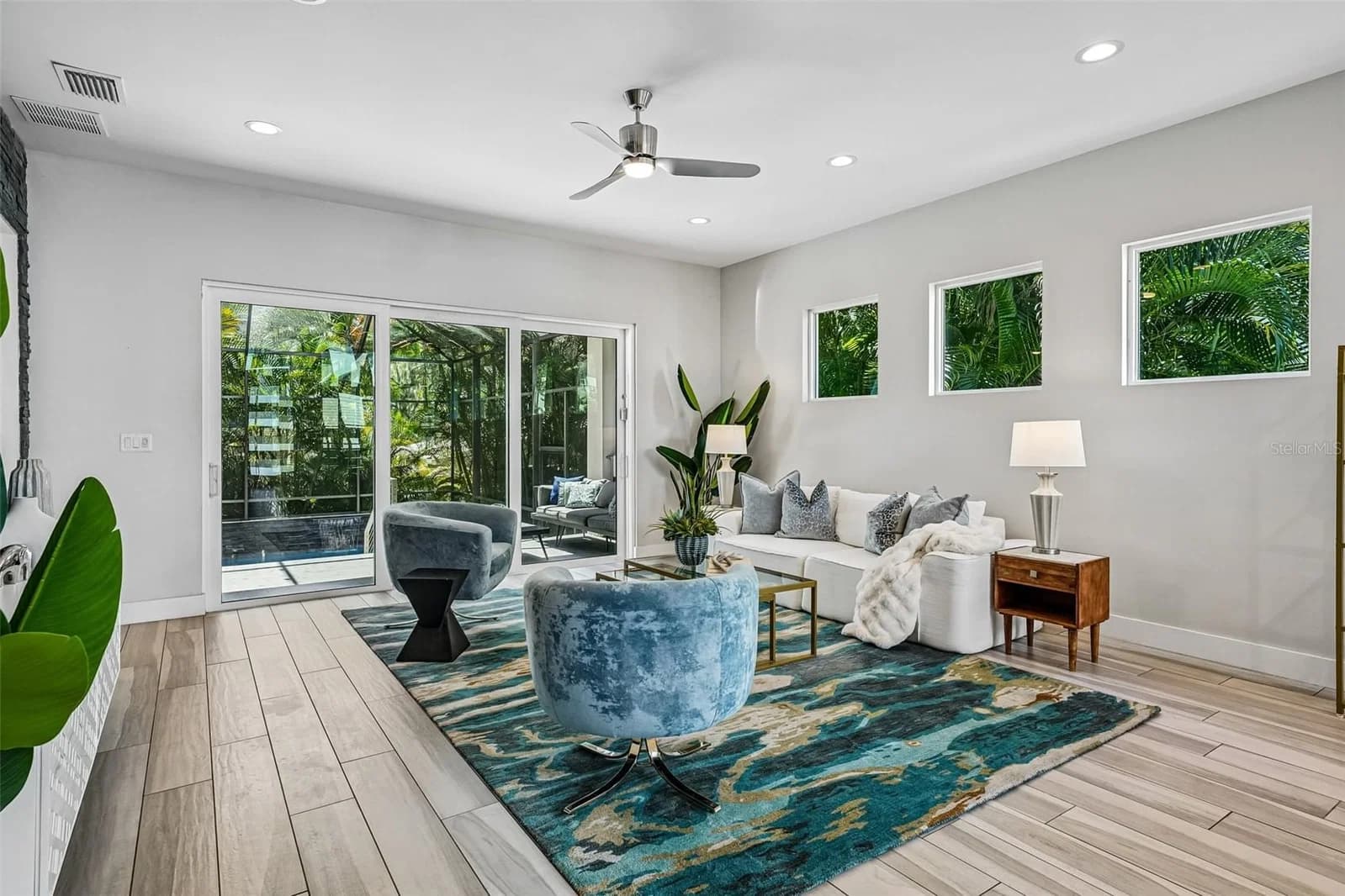 Photo 5 of 2706 TRILBY Avenue
