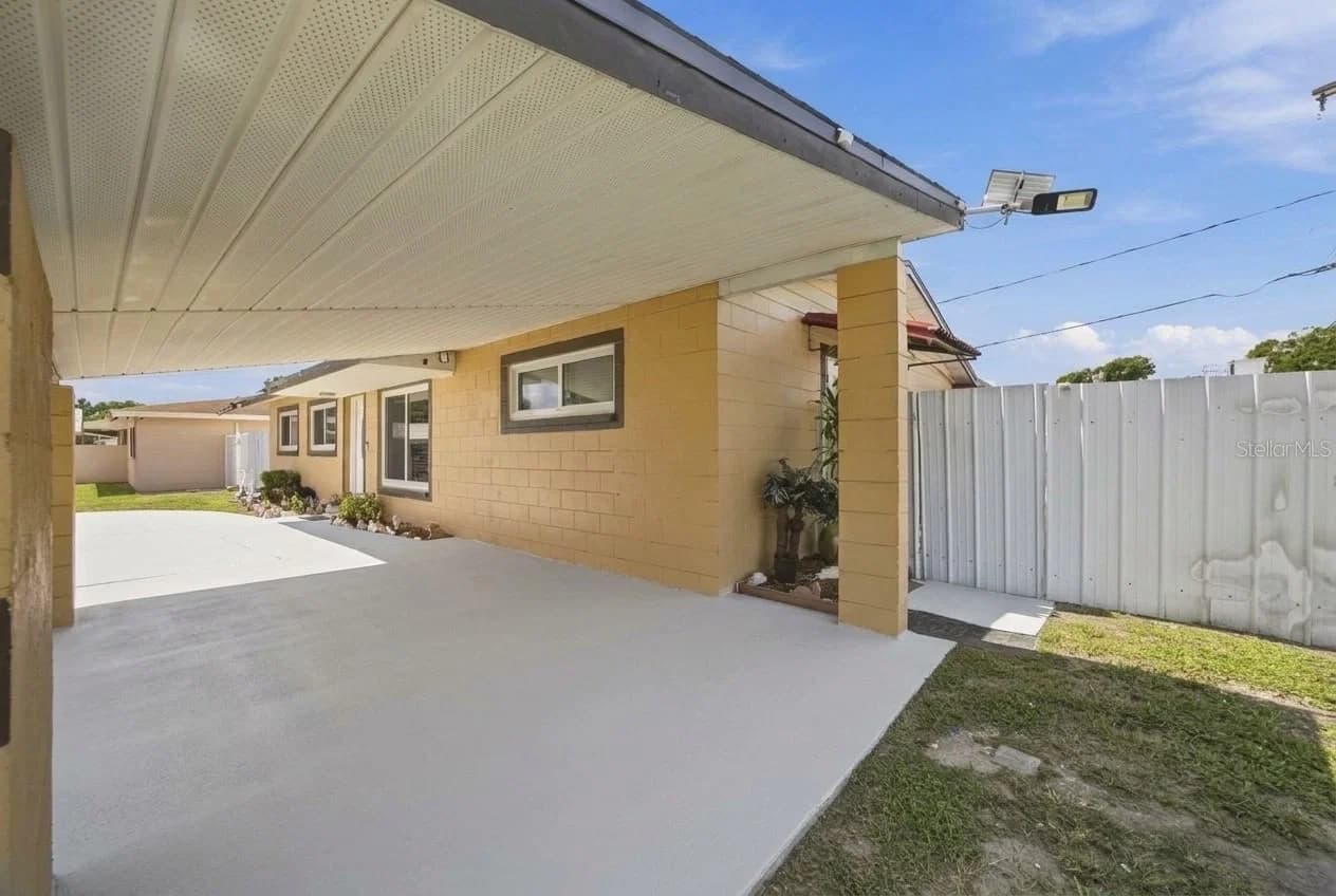Photo 4 of 1201 JULIAN LANE Drive