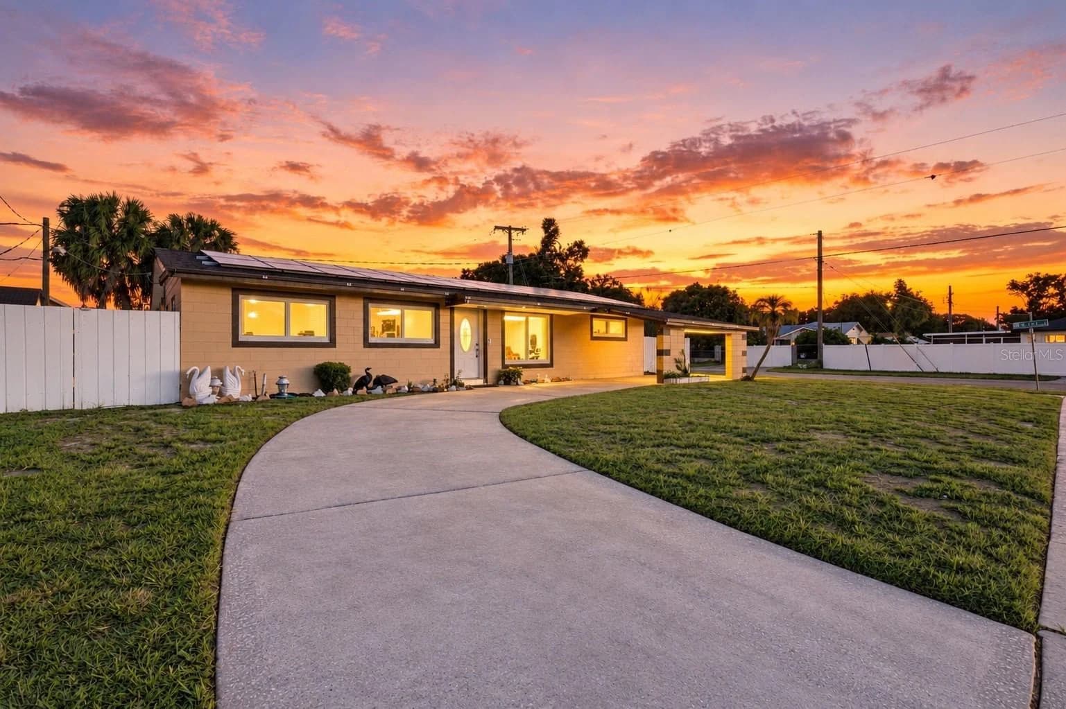 1201 JULIAN LANE Drive