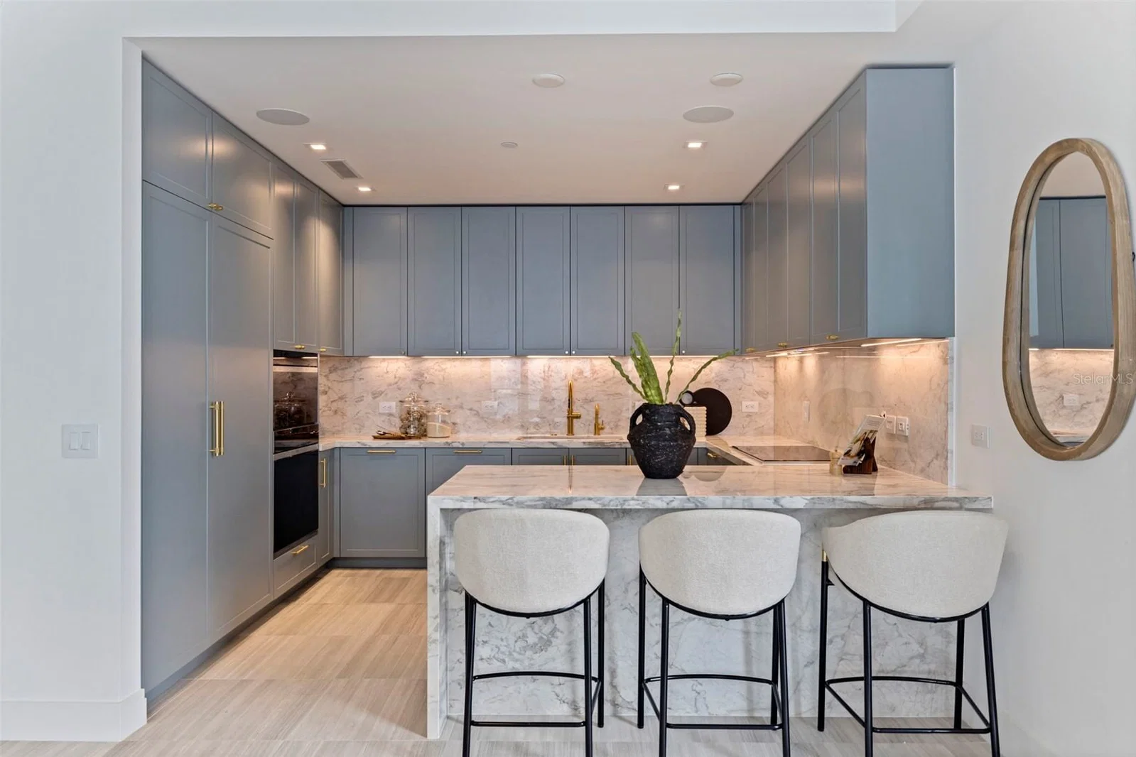 3015 YSABELLA Avenue #2401