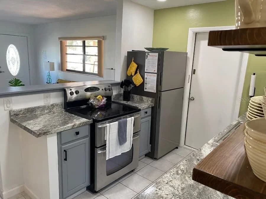 Photo 5 of 4828 EL CAPISTRANO Drive