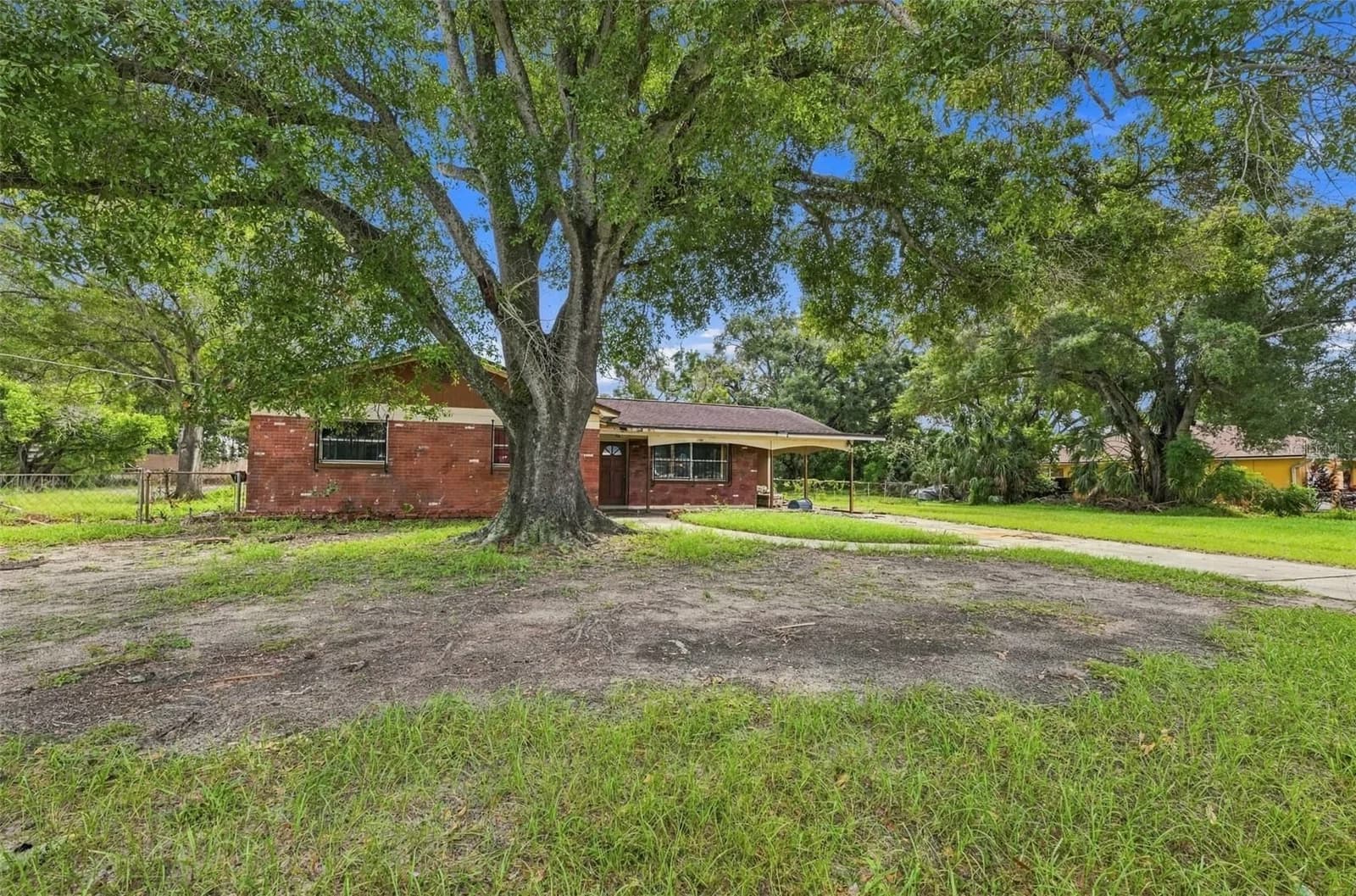 Photo 5 of 2709 LINCOLN Avenue