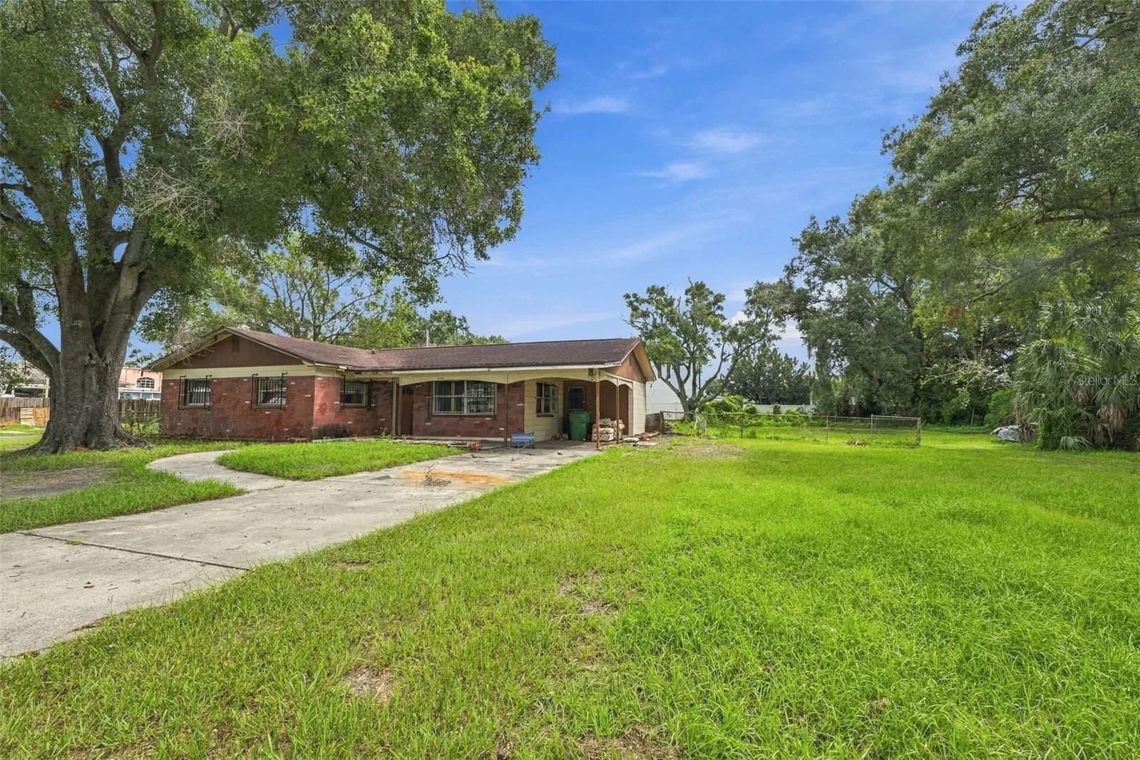 Photo 4 of 2709 LINCOLN Avenue