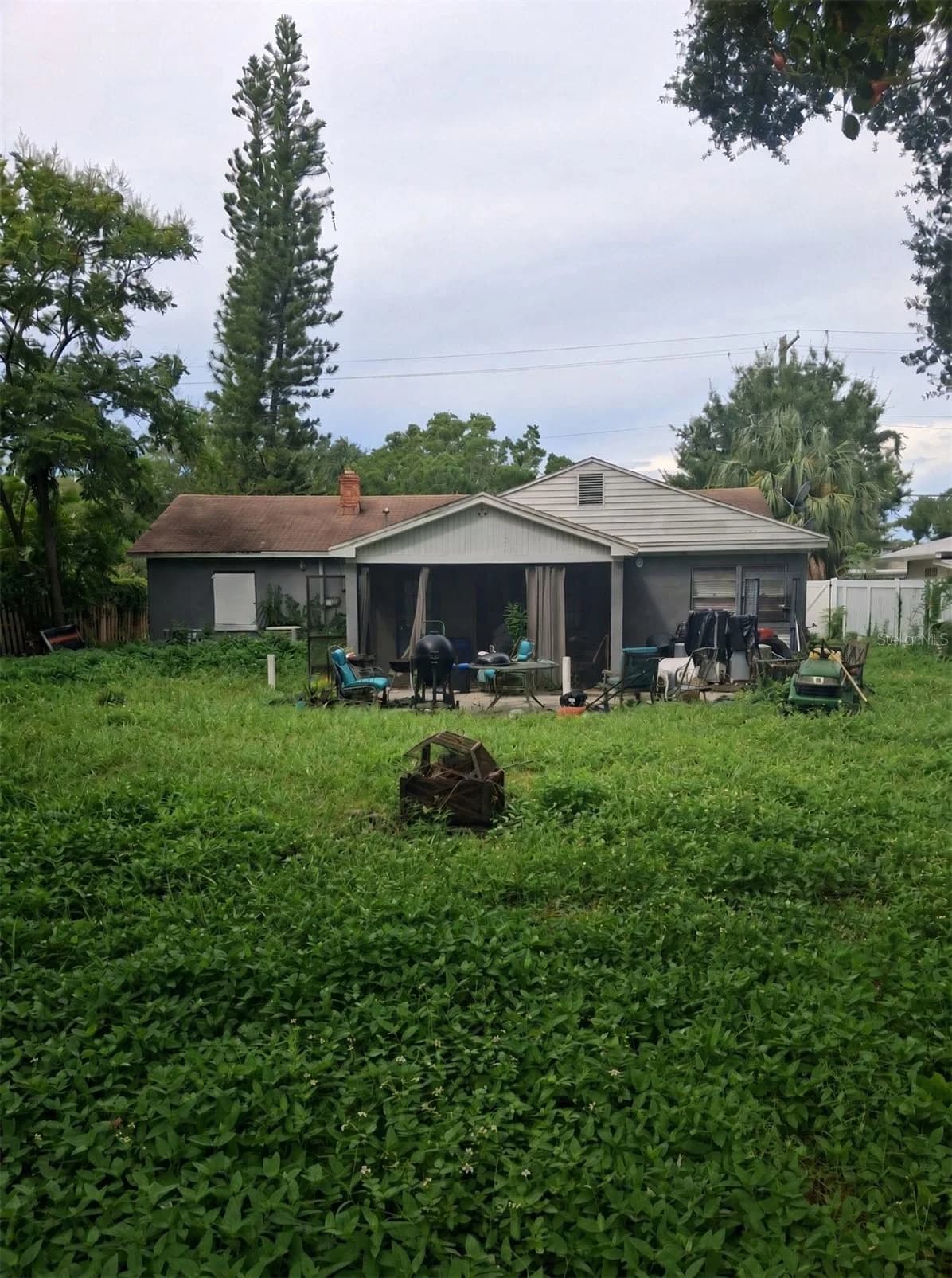 Photo 4 of 1514 LOIS Avenue
