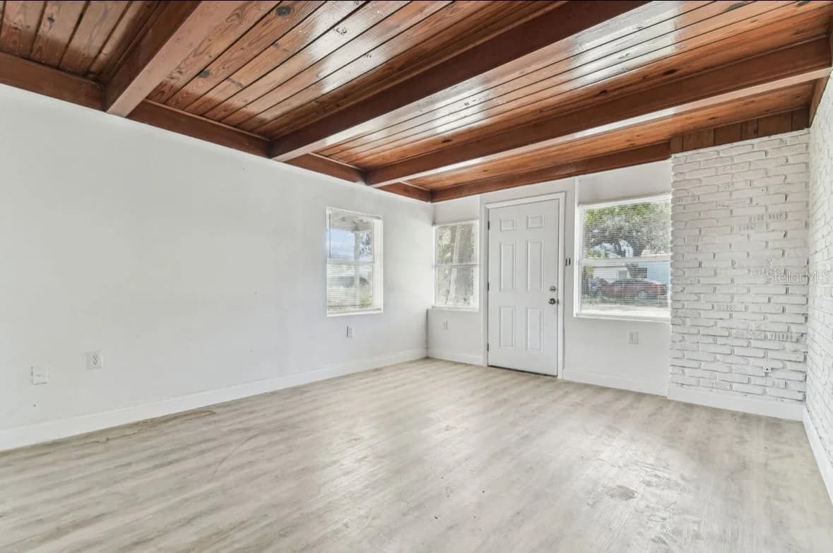 Photo 4 of 1807 BOUGAINVILLEA Avenue