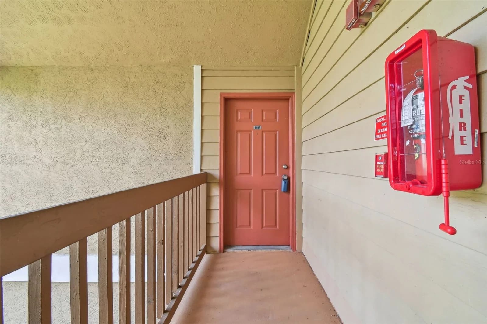 Photo 4 of 9481 HIGHLAND OAK Drive #1615
