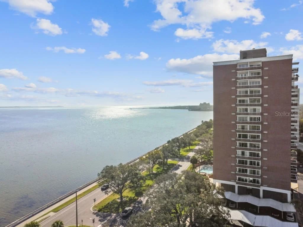 4015 BAYSHORE Boulevard #15F