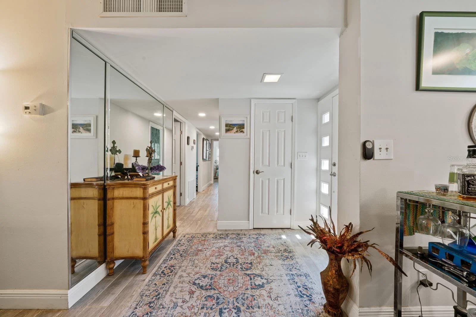 Photo 5 of 10713 DALTON Avenue