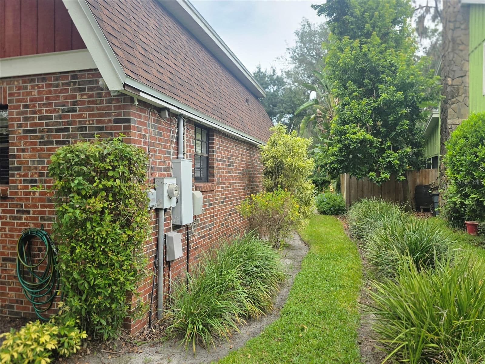 Photo 5 of 2219 SHADEHILL Court