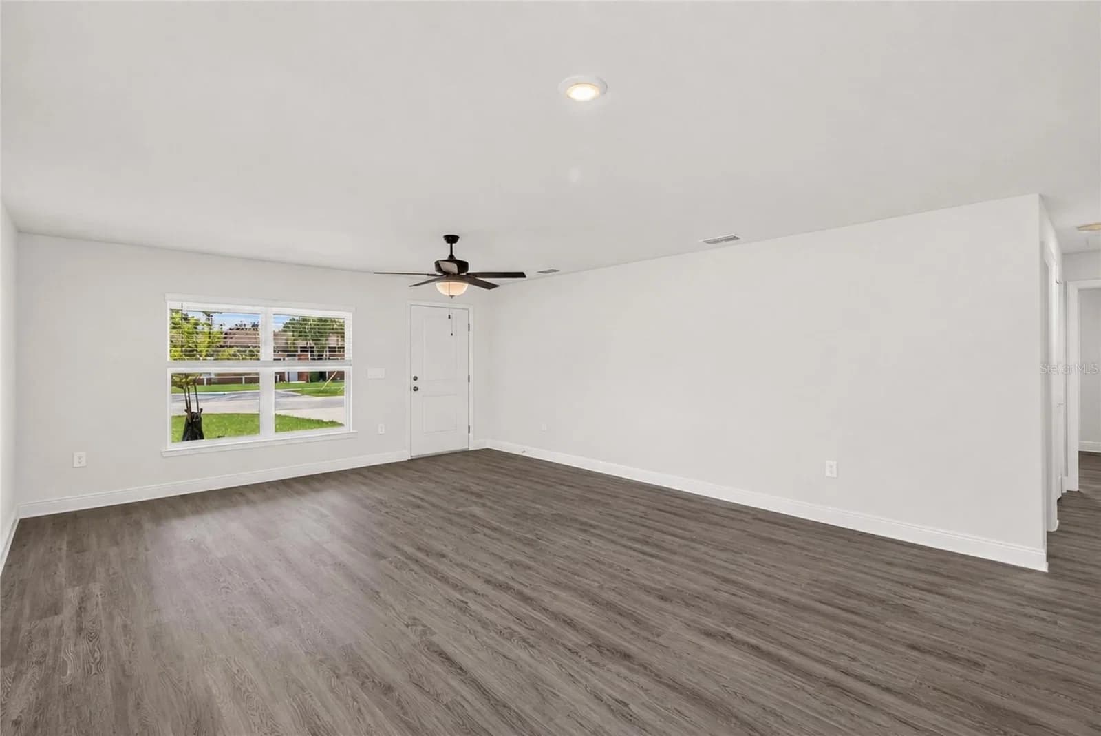 Photo 5 of 437 ALVINA Avenue