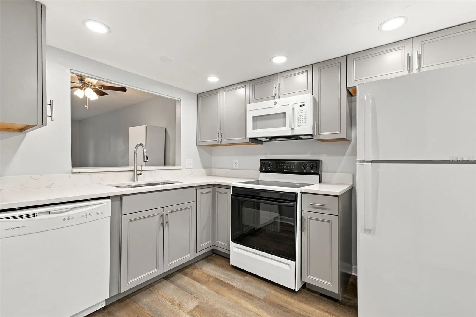 6340 NEWTOWN Circle #40A4