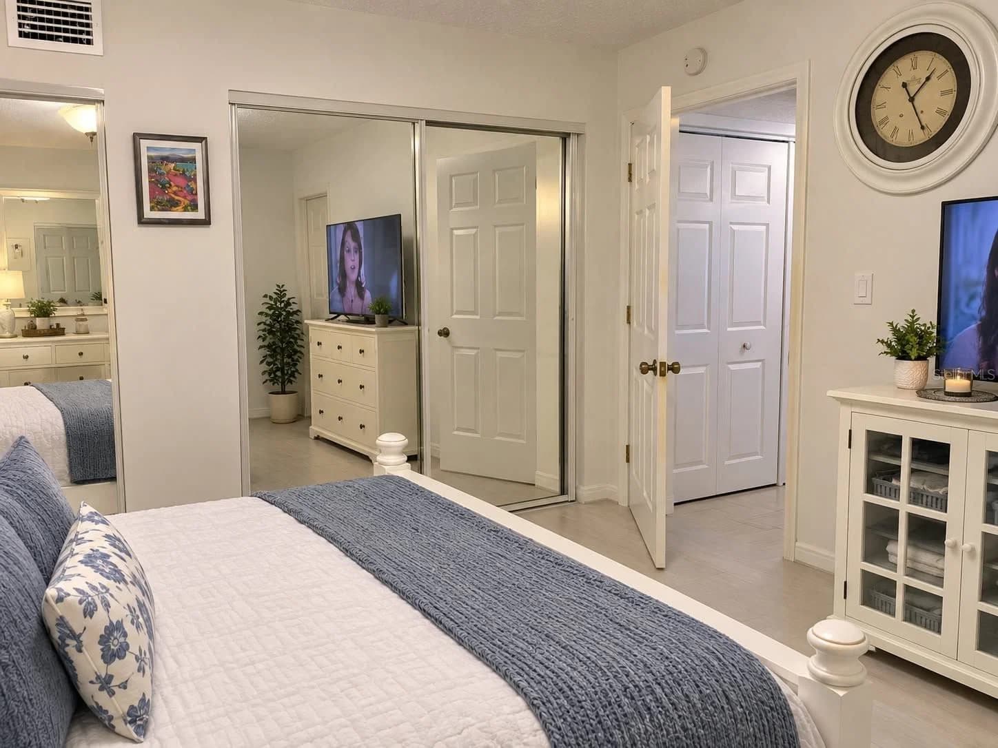 Photo 5 of 2415 7TH Street #5