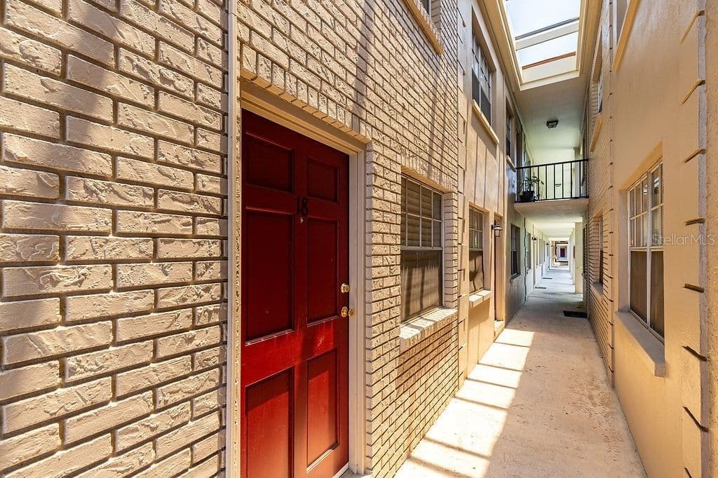 Photo 4 of 2207 CAROLINA Avenue #18