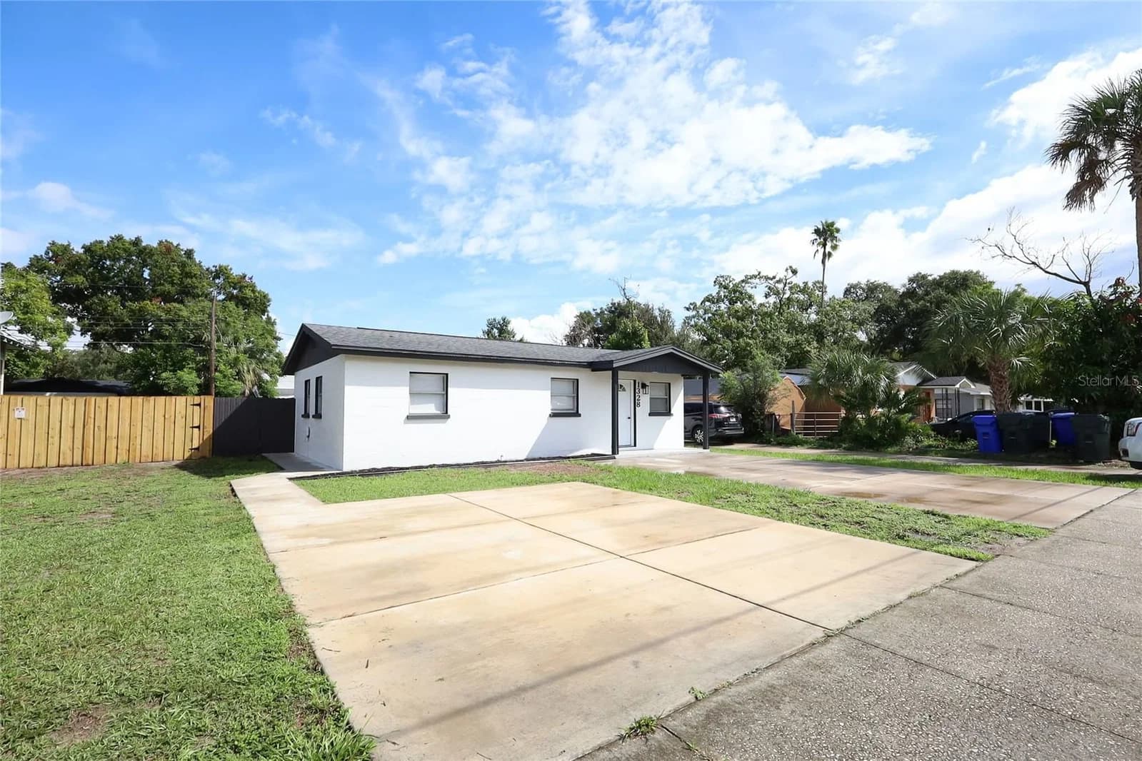 1328 PARKER Street