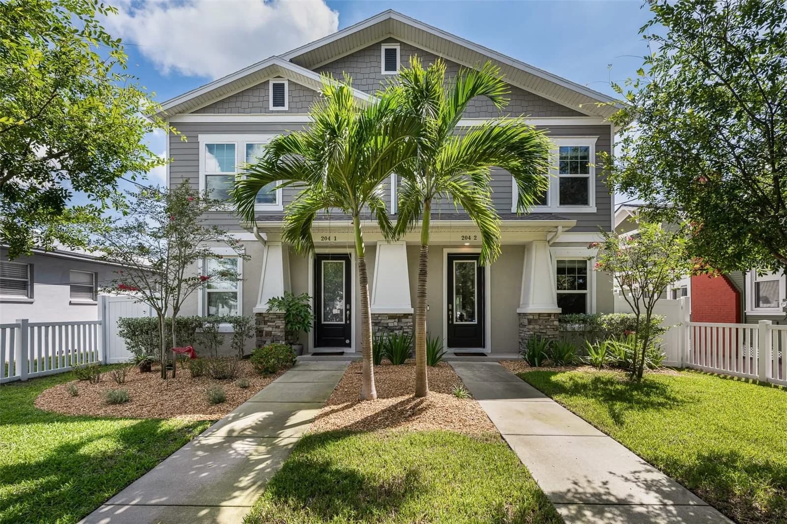 204 ALBANY Avenue #2