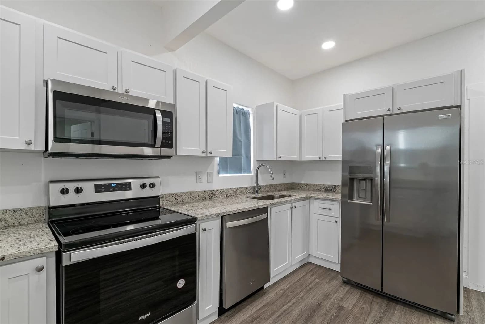 Photo 5 of 3701 TEMPLE Street #1