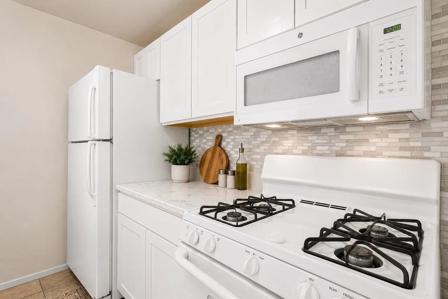 Photo 4 of 2035 DIXIE BELLE Drive #2035M