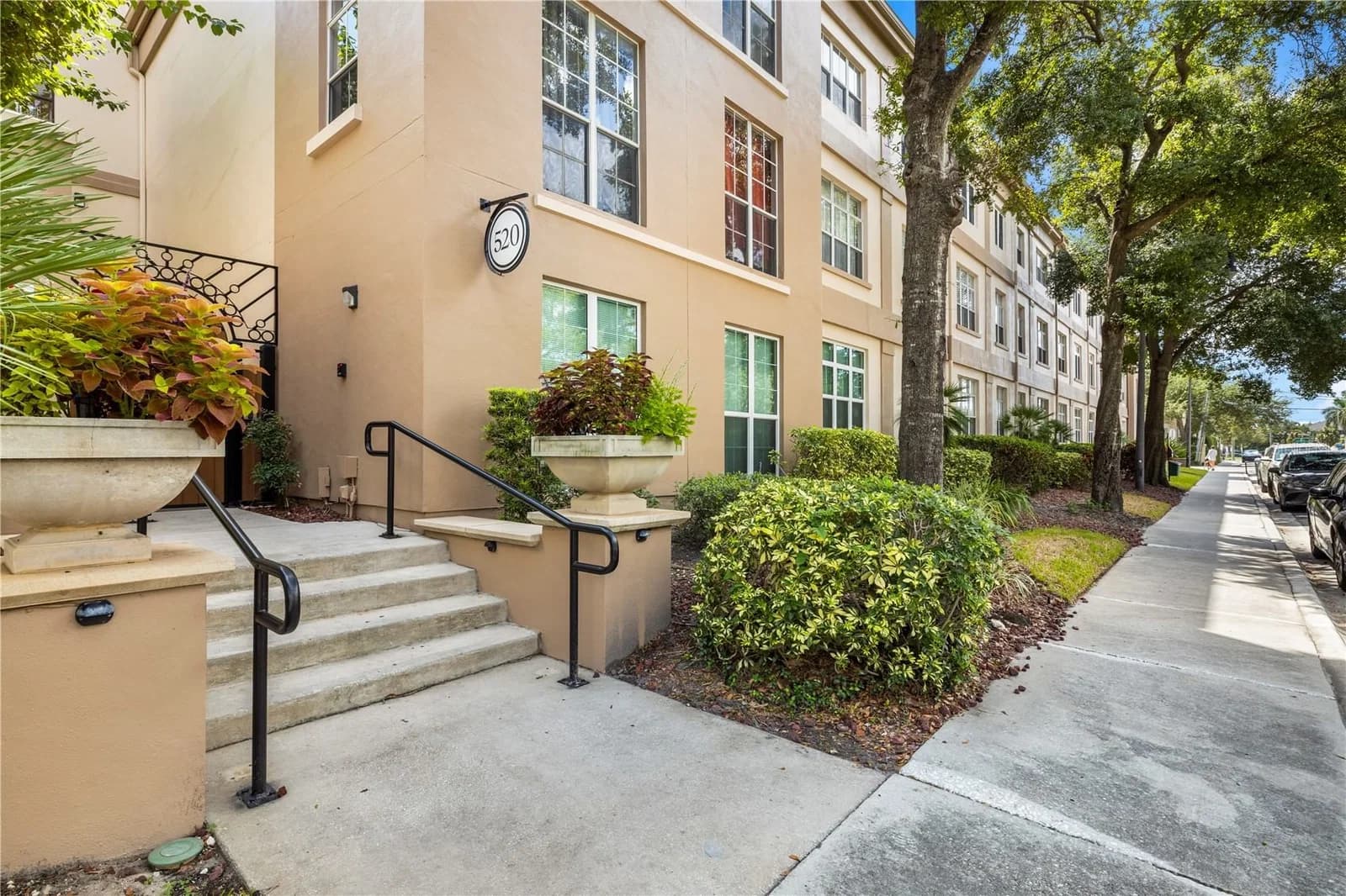 520 ARMENIA Avenue #1229E