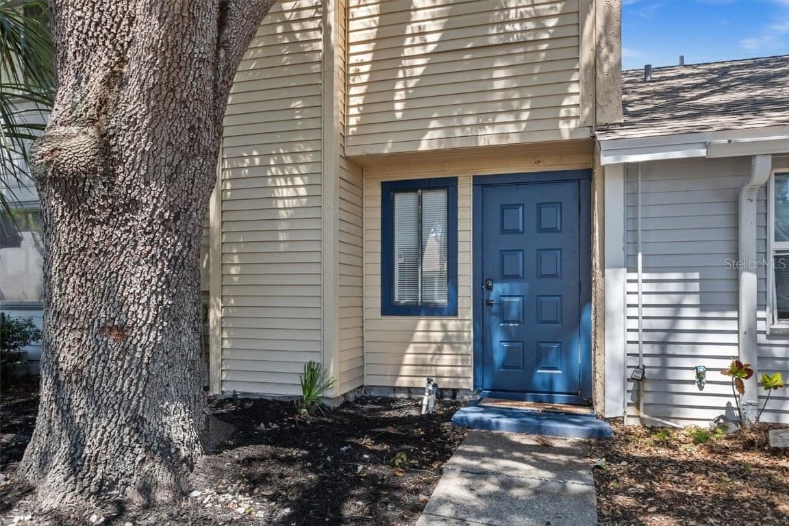 4712 STONEPOINTE