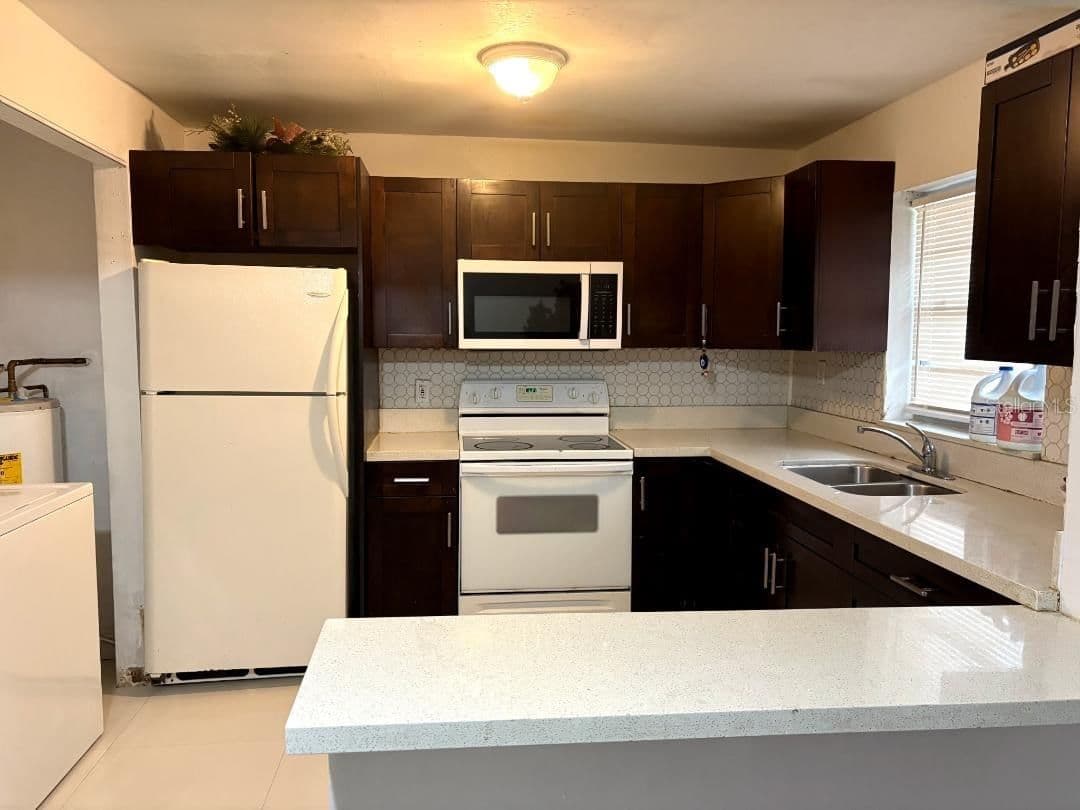 2400 21ST, Fort Lauderdale, FL