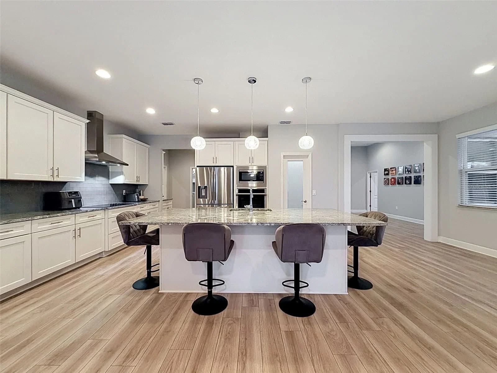 1930 DEEP CREEK Drive