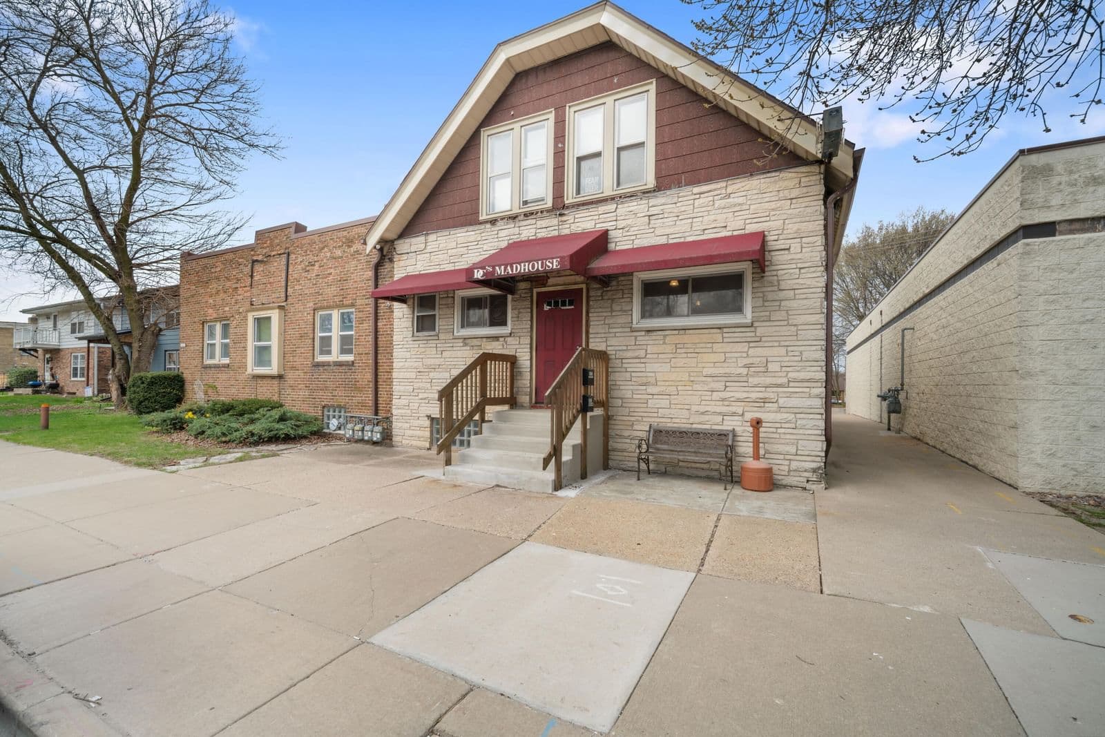 3423 Clement