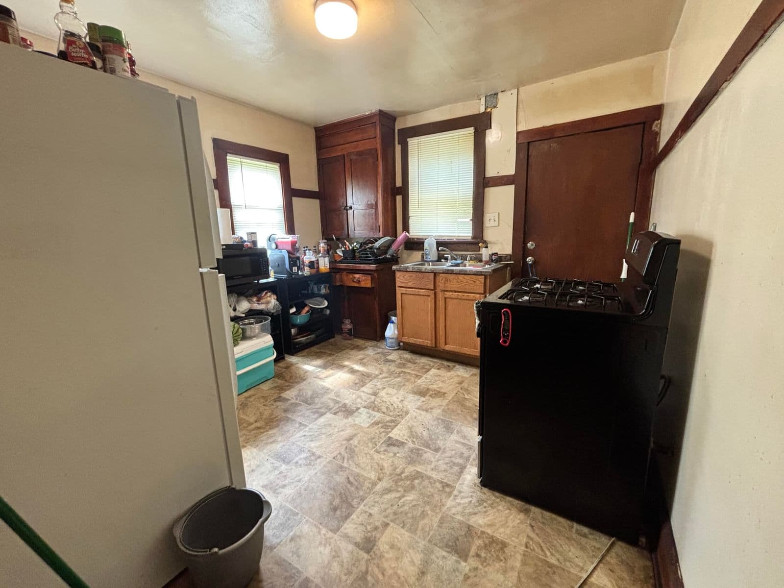 4625 Hopkins