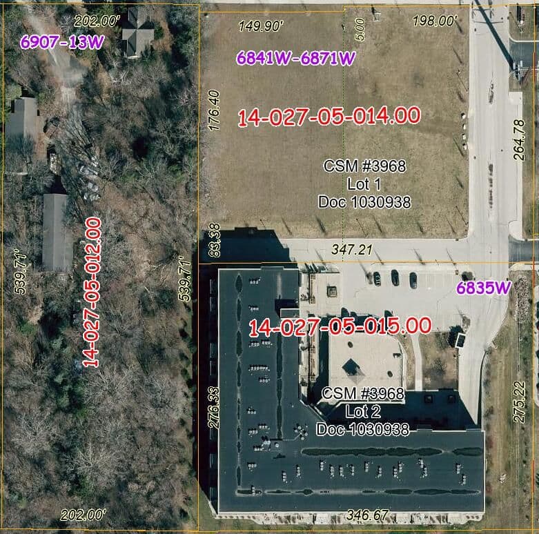 6841 Mequon, Mequon, WI