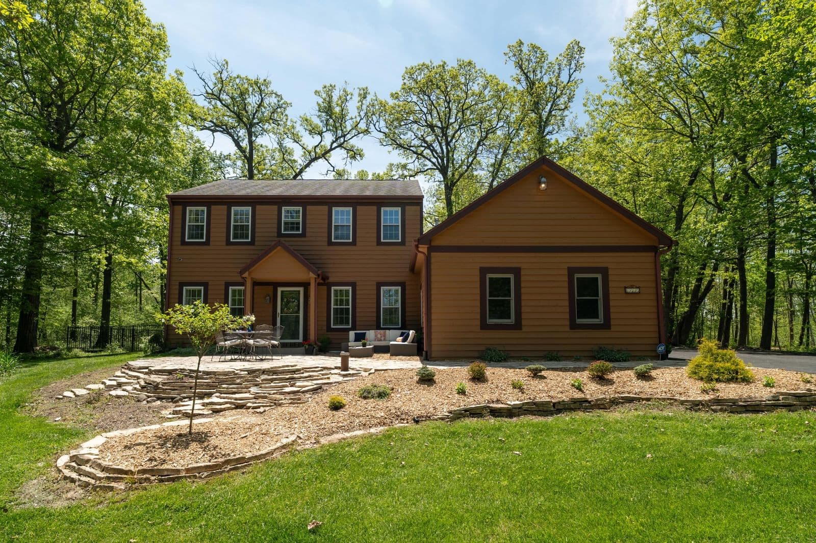 13737 Lake Shore, Mequon, WI