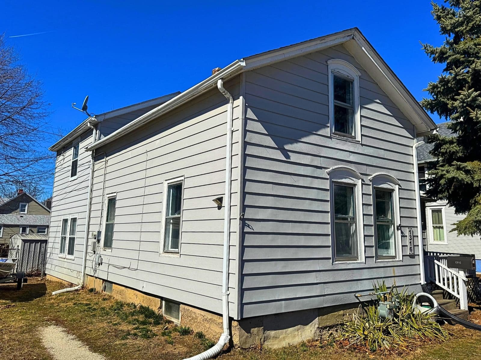 1316 Erie