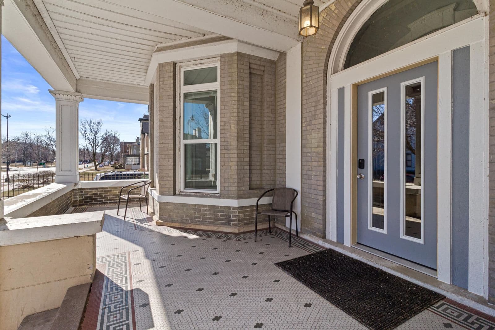 920 Main