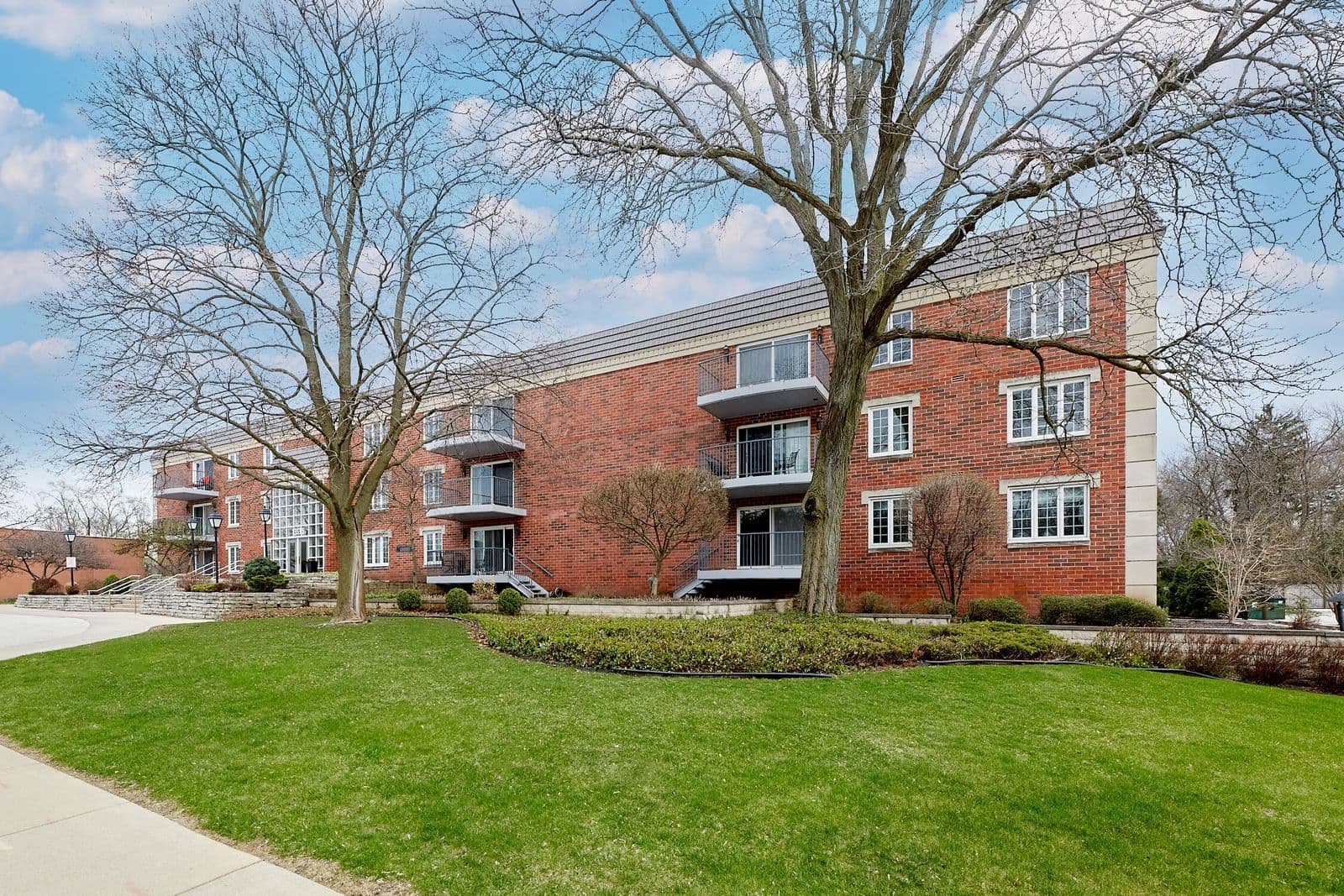 13335 Watertown Plank, Elm Grove, WI