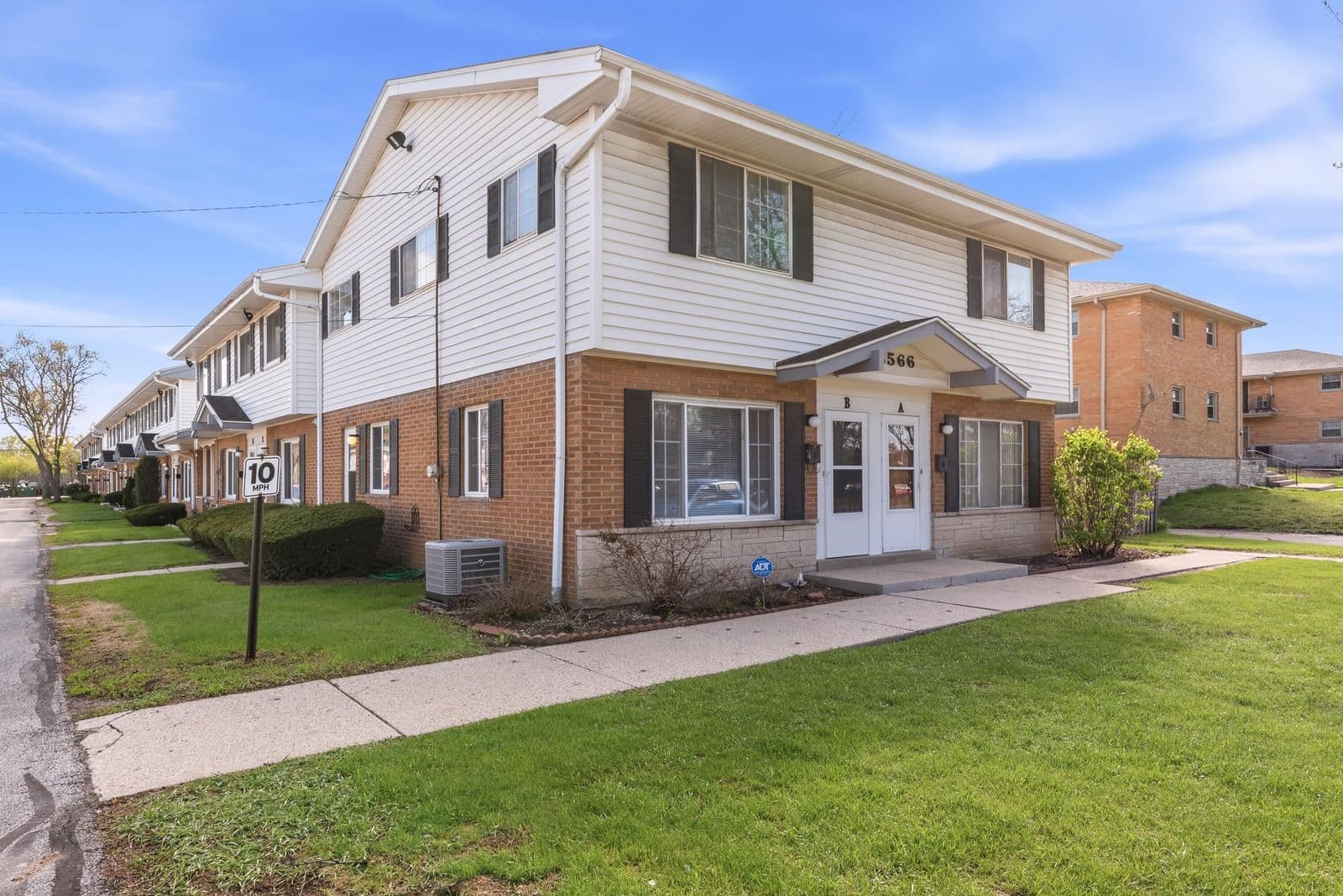 8566 Appleton