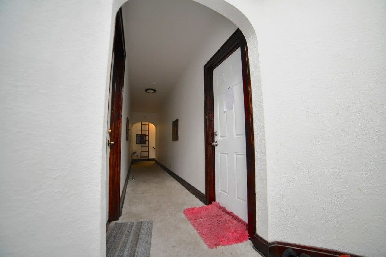 4480 Hopkins
