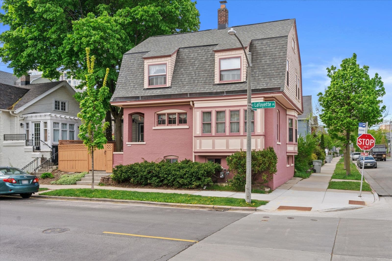 1701 Lafayette