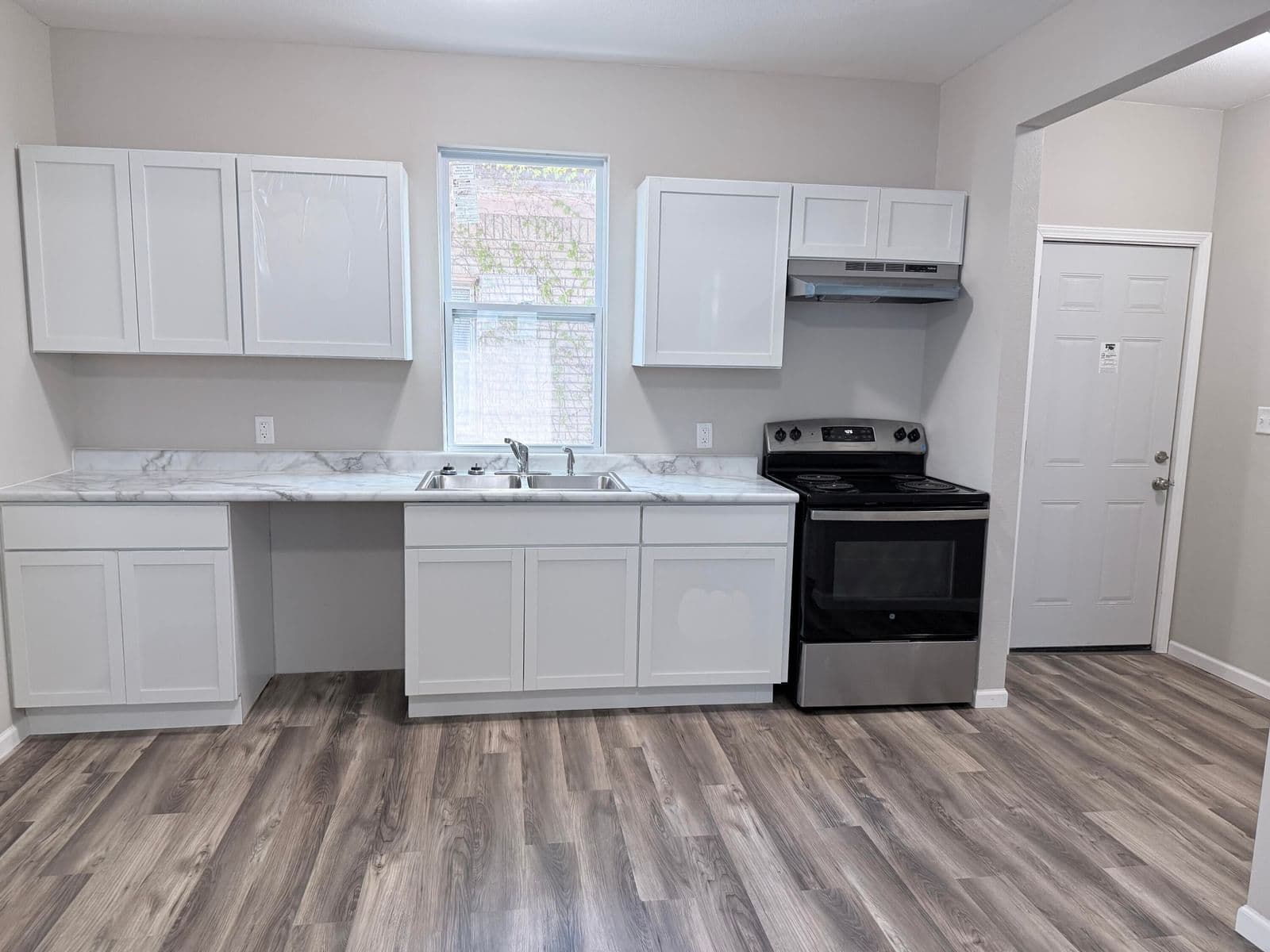 3641 Port Washington