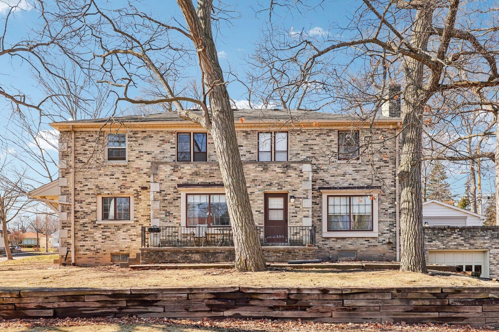 4703 Jackson Park