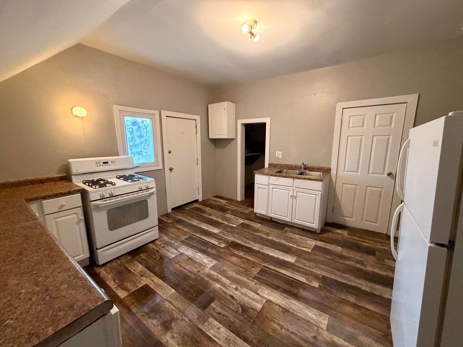 1623 Maple