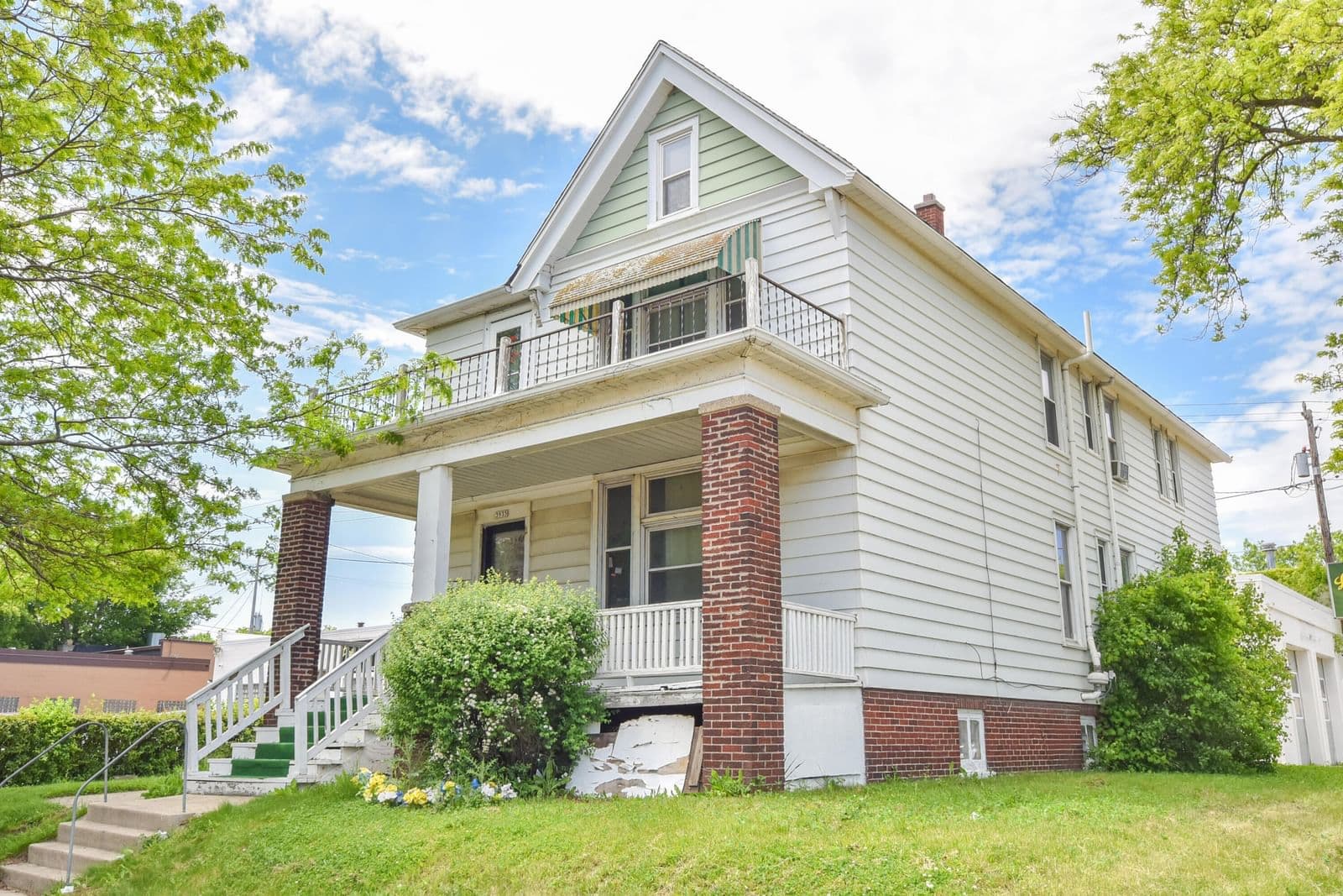 3935 Palmer