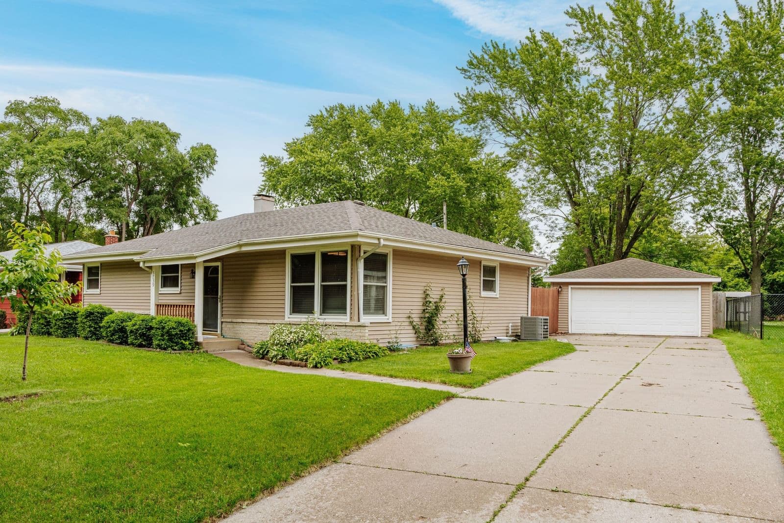 3739 Parnell